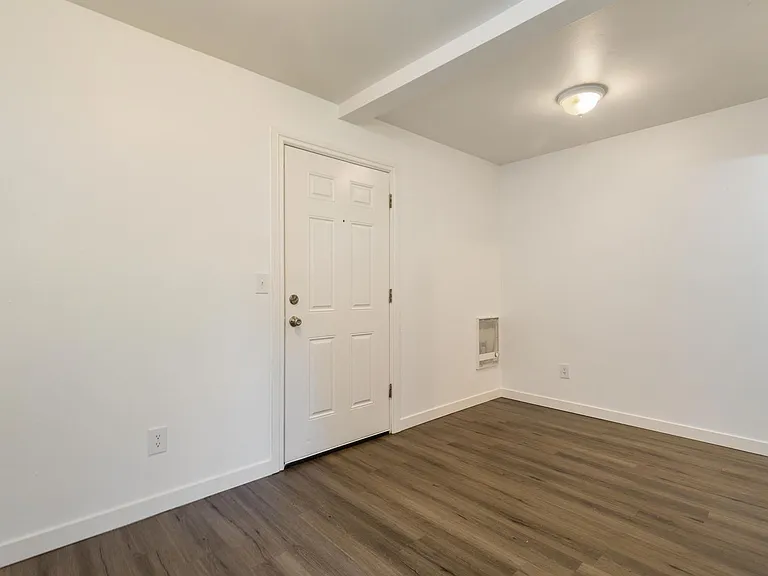 Timberline Apartments — Photo 13
