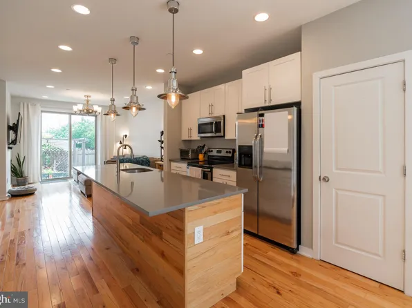 2029 E Huntingdon St, Philadelphia, PA 19125