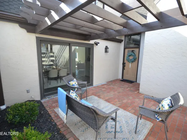 1256 Calais Ct, Knoxville, TN 37919