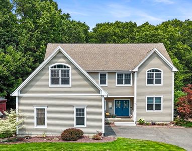 48 Landing Dr, Chicopee, MA, 01020