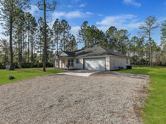 3rd image of 2416 Hibiscus Ave