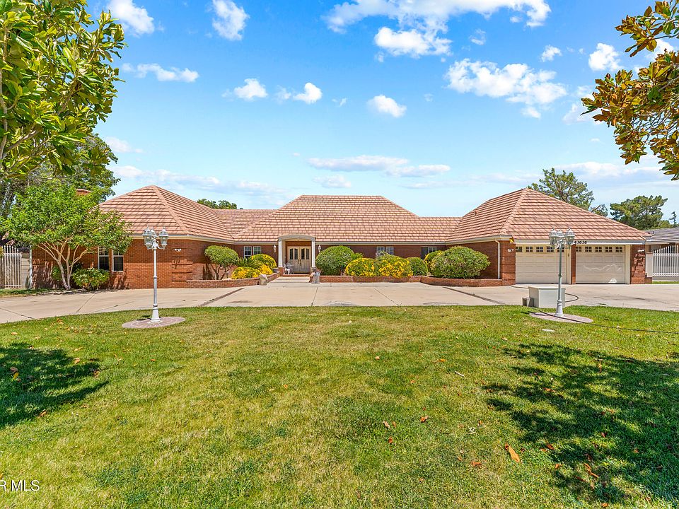1st image of 43636 Devyn Ln