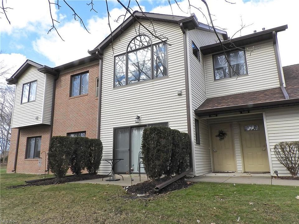 1st image of 7291 Village Dr