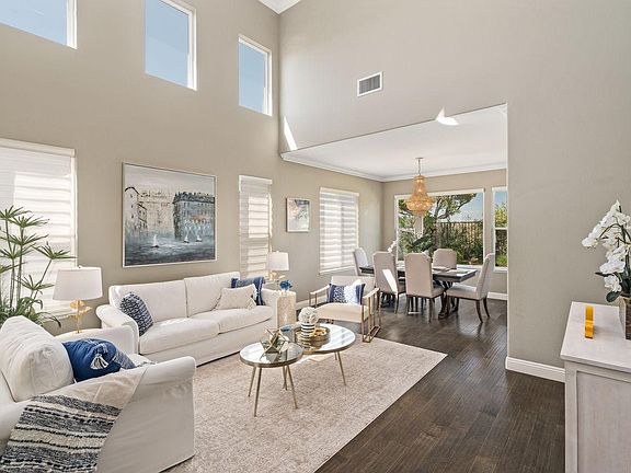 5th image of 20562 Crestline Dr