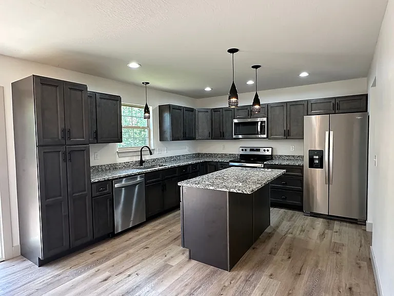 165 Mesa Dr — Photo 13