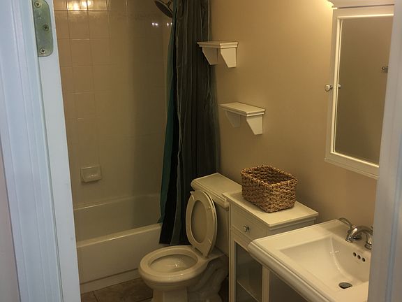 5th image of 5240 SW 19th Ave