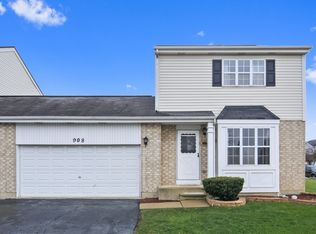 908 Dunbridge Ln, Romeoville, IL 60446