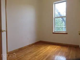 Rented by Rennit Inc.