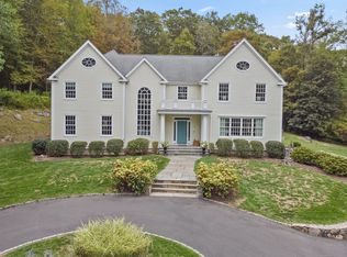 18 Wells Hill Rd, Easton, CT 06612