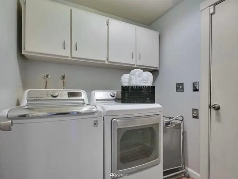8614 John Dower Rd SW #B — Photo 7