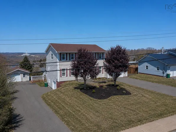 320 Mountain Rd, New Glasgow, NS B2H 5W1