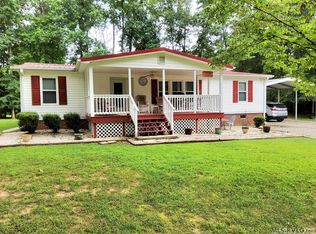 107 Walnut Ct, Bracey, VA 23919