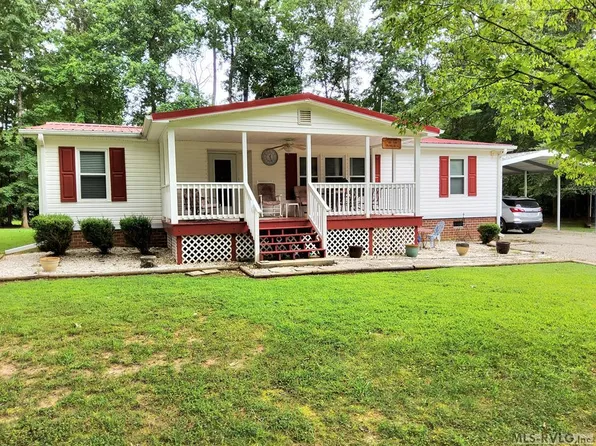 107 Walnut Ct, Bracey, VA 23919