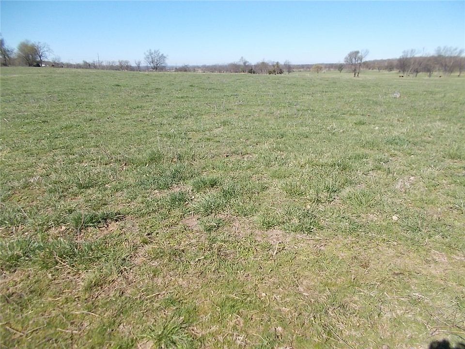 2nd image of 20524 Highway 244