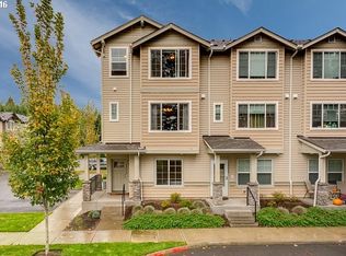 10570 NE Cedar Falls Loop, Hillsboro, OR 97006