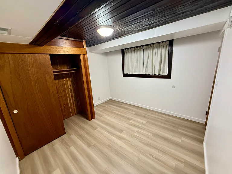 5109 S 83rd St — Photo 30