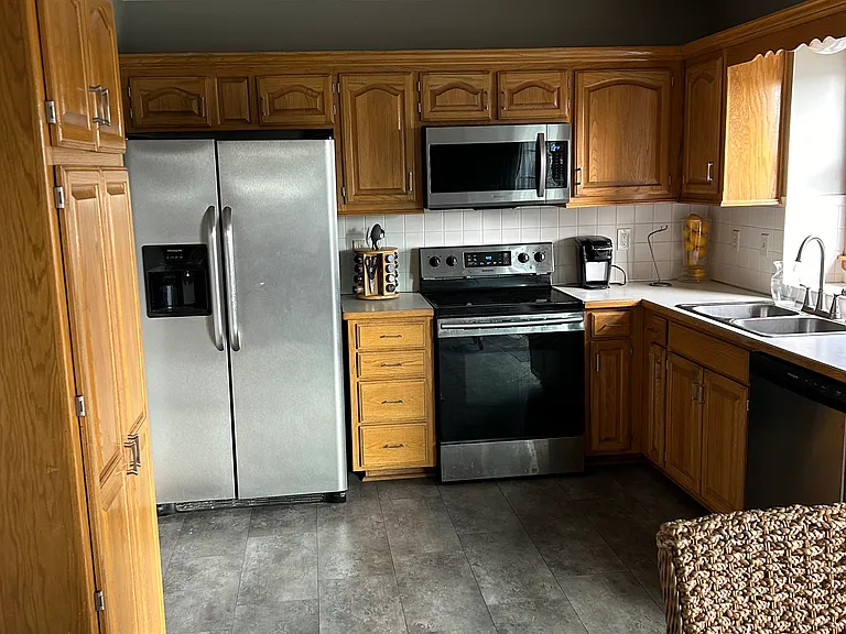 1301 NW 72nd Ter — Photo 13