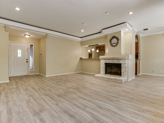 5th image of 5462 Chestnut View Dr