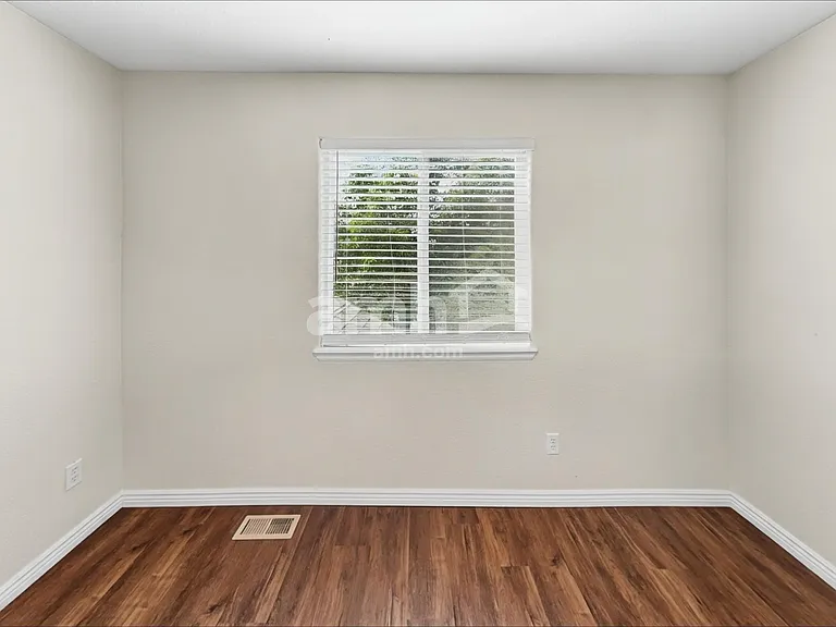 2496 Sierra Springs Dr — Photo 15