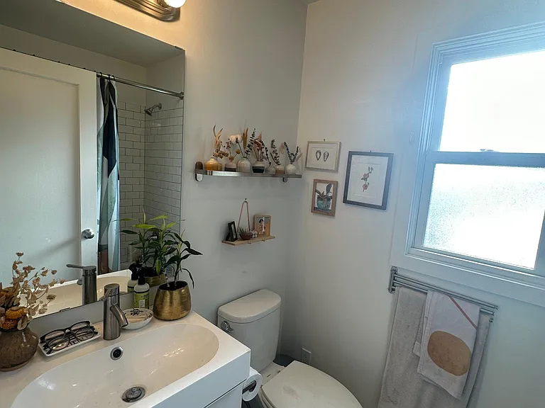 5915 Telegraph Ave #5 — Photo 5