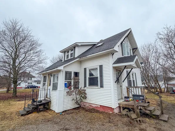 33 Lakeview Street, Lincoln, ME 04457