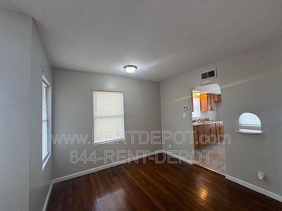 3rd image of 1200 Marshall Ave