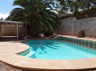 4275 Annie Oakley Dr, Las Vegas, NV 89121