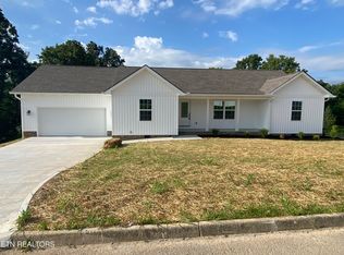 136 Dudley Ln, Tazewell, TN 37879