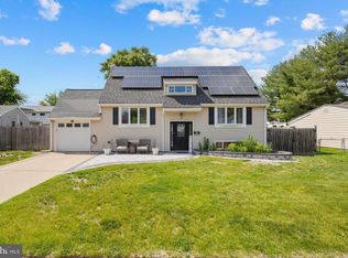 217 George Dye Rd, Hamilton, NJ 08690
