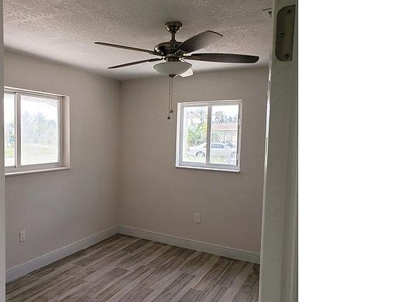 4th image of 21141 NW 30th Ct