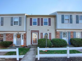 784 Allenview Dr, Mechanicsburg, PA 17055