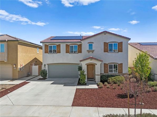 1772 Old Wagon Dr, Hemet, CA 92545