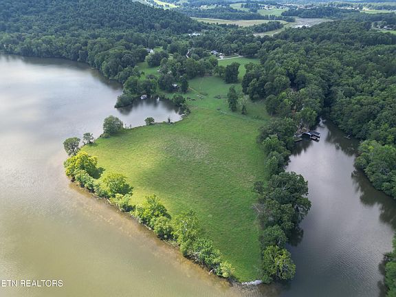3rd image of 470 Swan Pond Circle Rd