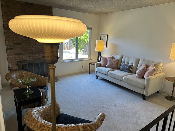 2nd image of 2680 Crest Ct