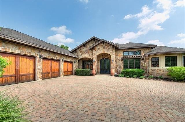 1st image of 7208 Greenshores Dr