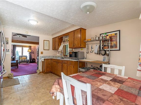 3rd image of 87 Lakota Ave