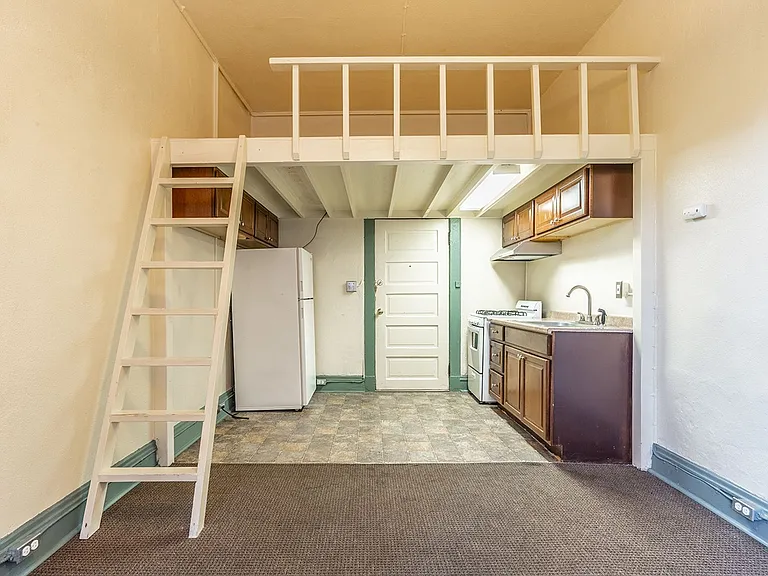 New Pacific Apartments — Photo 12