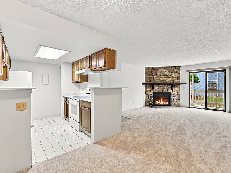 8335 Fairmount Dr #8-107 — Photo 5