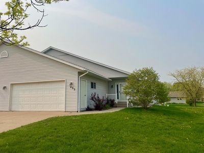 855 Cleveland Ave SW, Hutchinson, MN, 55350