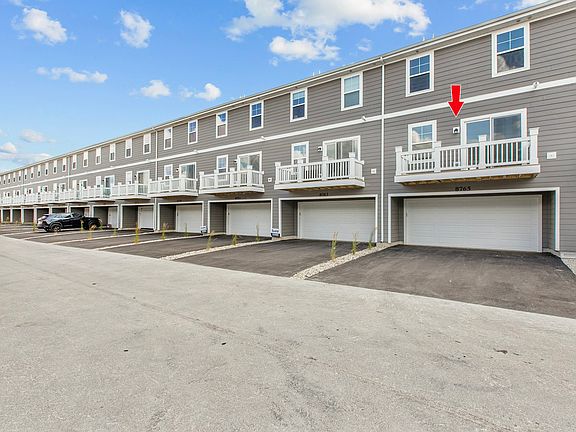 Direct access 2-car Garage