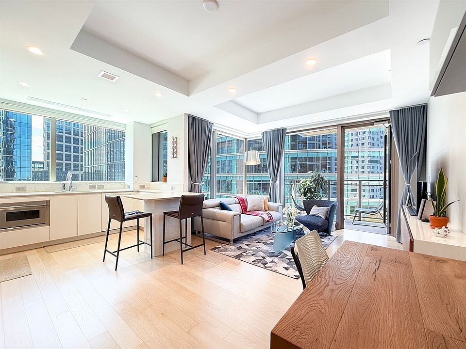 1st image of 133 Seaport Blvd #803