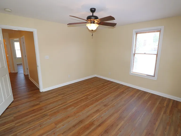 Beautifully Restored Townhouse — Photo 48