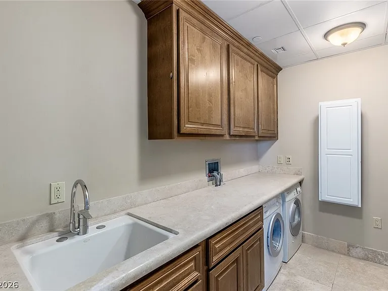 9103 Alta Dr #703 — Photo 22