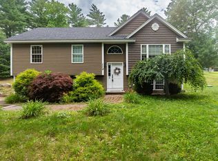 1118 Bodwell Rd, Manchester, NH 03109