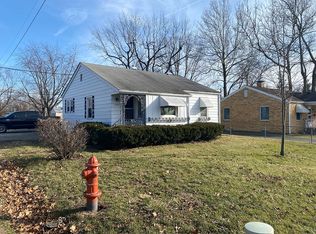 1090 N Summit Ave, Decatur, IL 62522