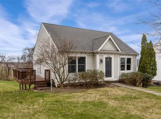 958 Bideford Dr, South Park, PA 15129