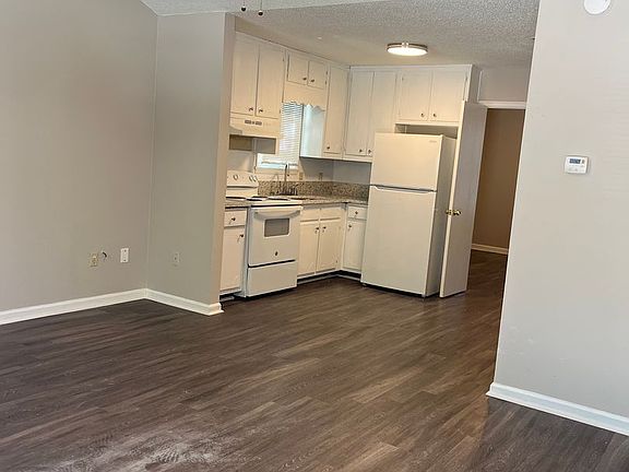 4th image of 703 West Ave APT A1
