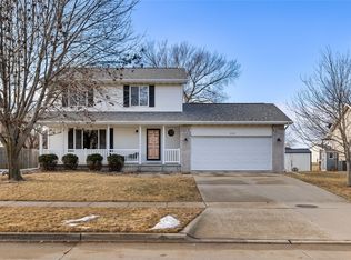 323 SE Springwood Dr, Ankeny, IA 50021