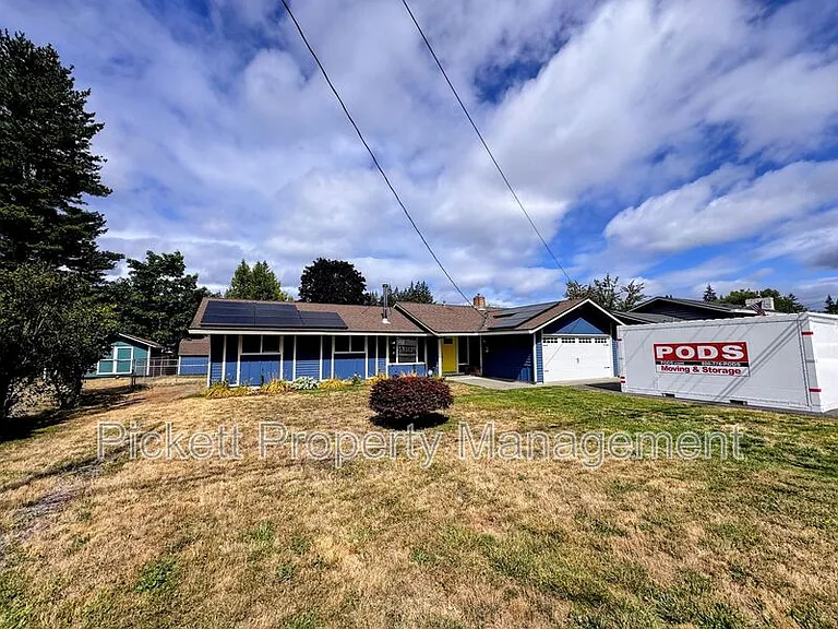 2270 Madrona Dr SE — Photo 2