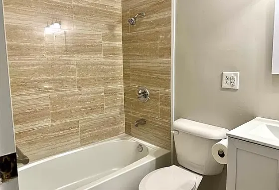 1108 Christopher St — Photo 11